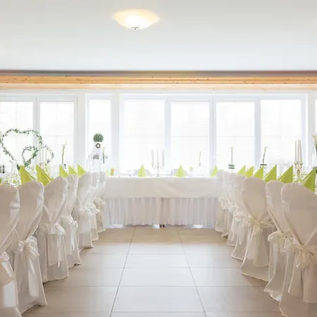 게스트하우스 Landgasthof Bieg Neuler